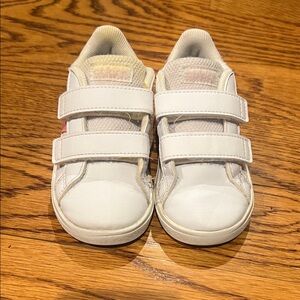 Adidas White Kids Velcro Grand Court Sneakers with Pink Stripes